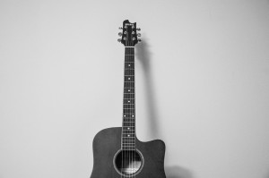 guitar-823615_1920