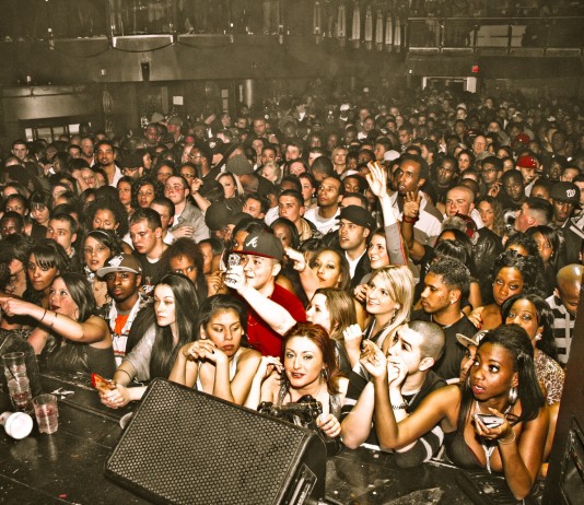 Końcówka miesiąca w rytmach hardcore’u